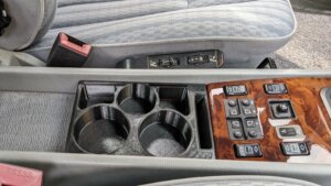 Cupholder Mercedes W124